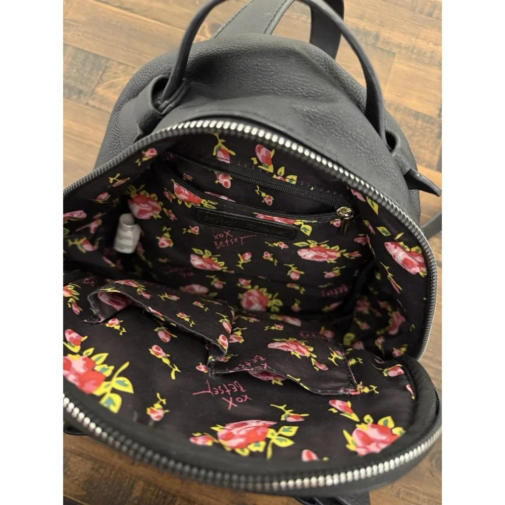 Betsey Johnson Black Quilted Heart Bow Mini Backpack Purse Gold Accents